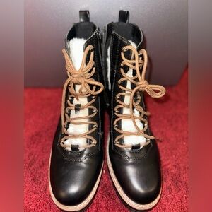 Black ankle boot. Size 11